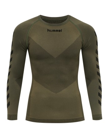 HUMMEL FIRST SEAMLESS JERSEY L/S / Nahtlose Verarbeitung und körperbetontes Design