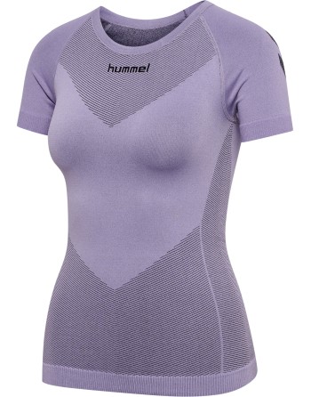 HUMMEL FIRST SEAMLESS JERSEY S/S W / Nahtlose Verarbeitung und körperbetontes Design